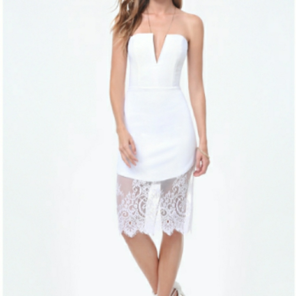 SALE! Bebe Gorgeous White Strapless V-Notch Dress